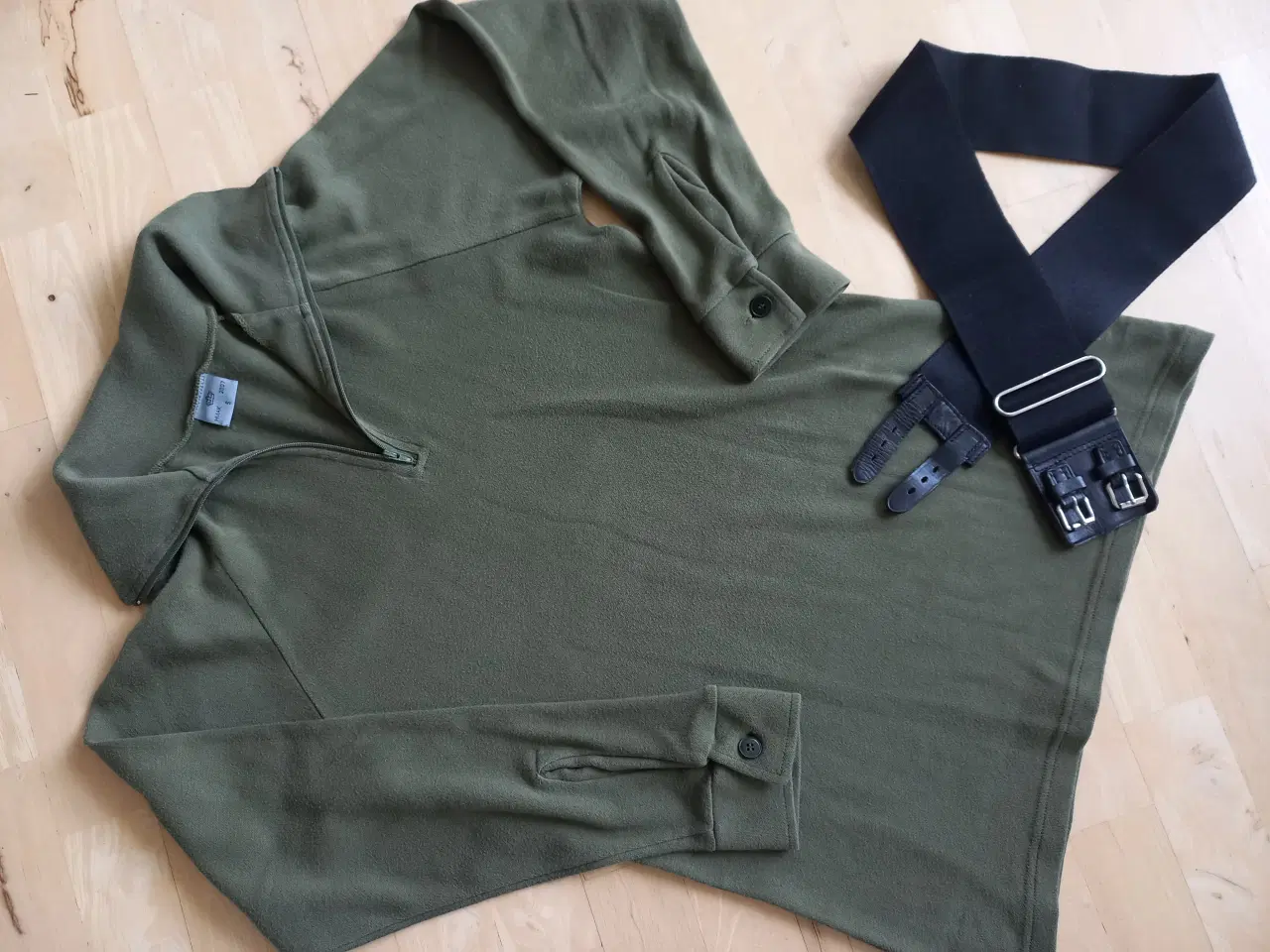 Billede 6 - Kampuniform M/84 – str. S – næsten ny – militær