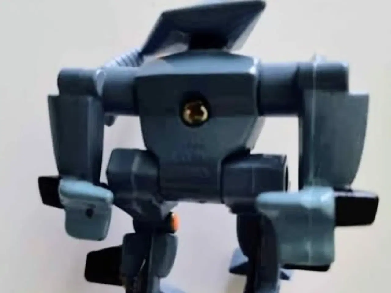 Billede 2 -  Vintage  Beauty and the Beast. Z-bots Micro Machi