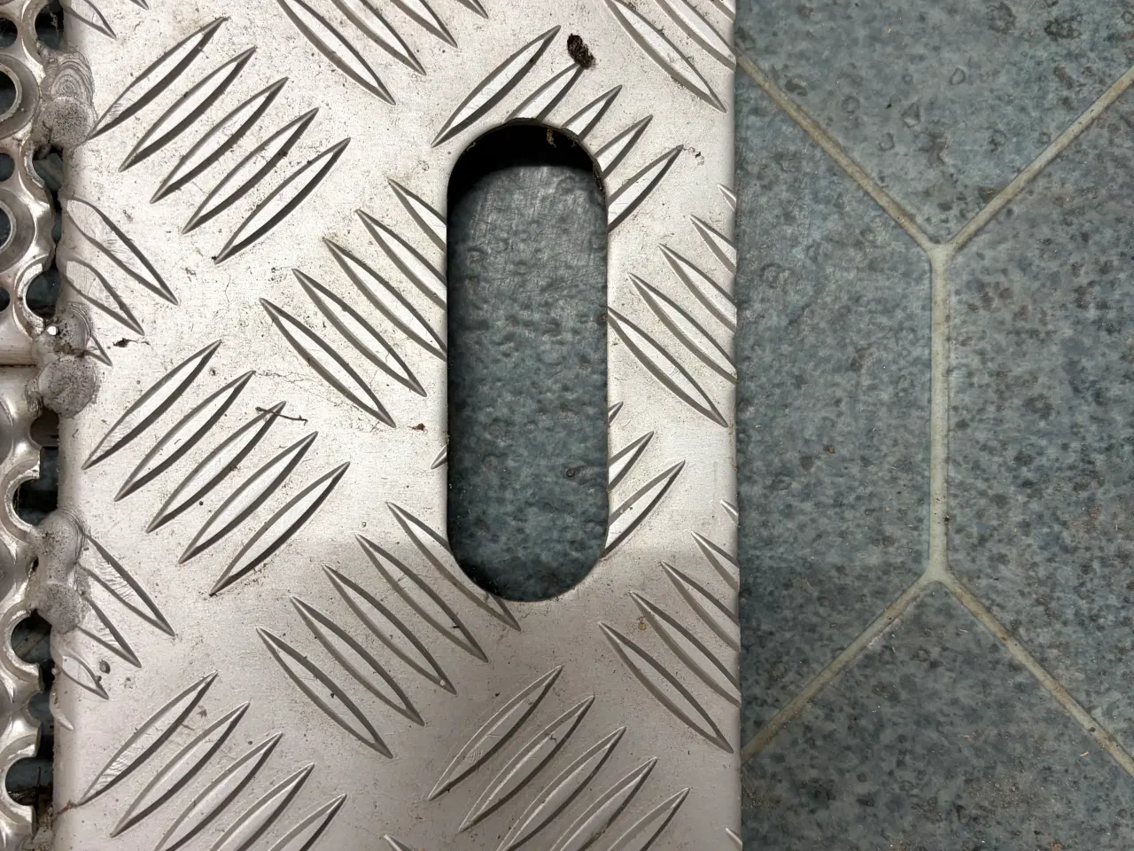 Billede 5 - Kraftig skridsikker kørerampe i alu