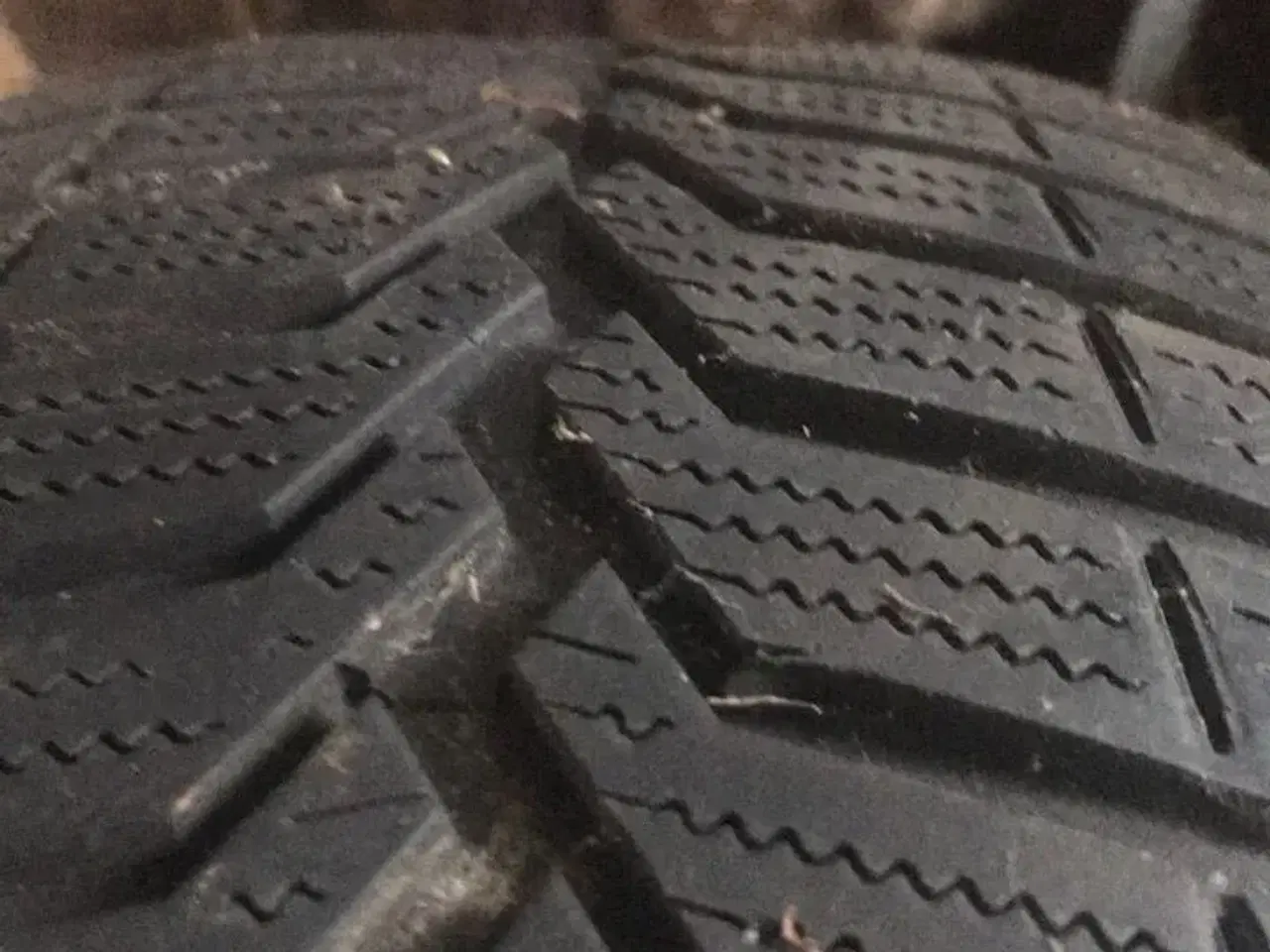 Billede 5 - 4 stk fælge med dæk