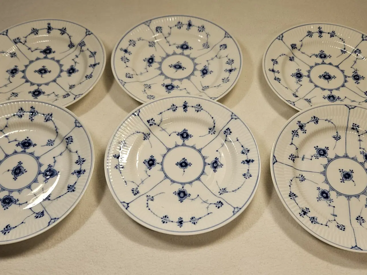 Billede 3 - ROYAL COPENHAGEN MUSSEL, FROKOST TALLERKENER 1/178