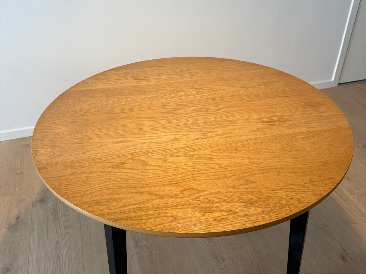 Billede 2 - Spisebord fra Jysk