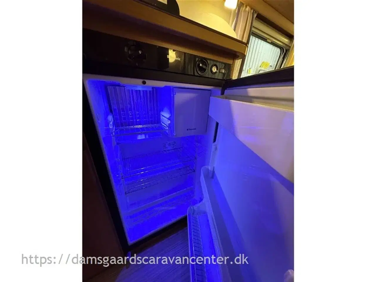 Billede 12 - 2017 - Hymer Touring Troll 540 GT   Enkeltsenge, mulighed for opredning-Markise