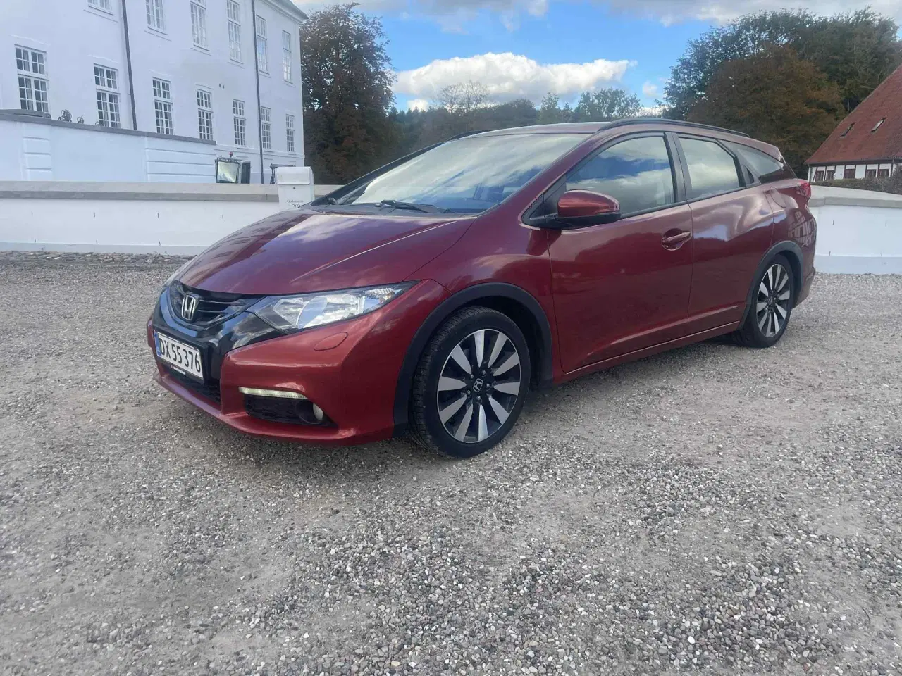 Billede 1 - Velholdt Bil