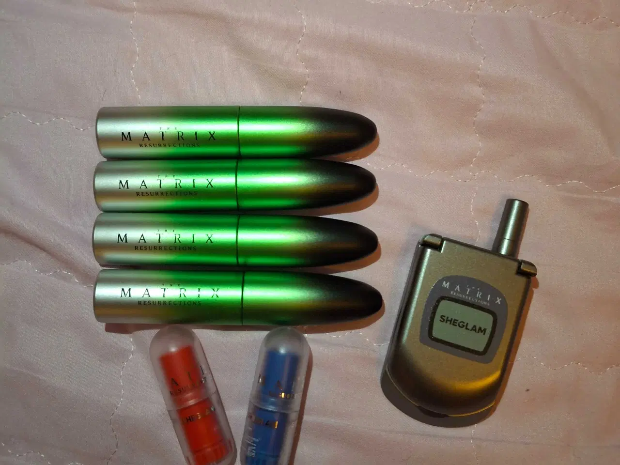 Billede 1 - The Matrix Resurrections x Sheglam Beauty produkte