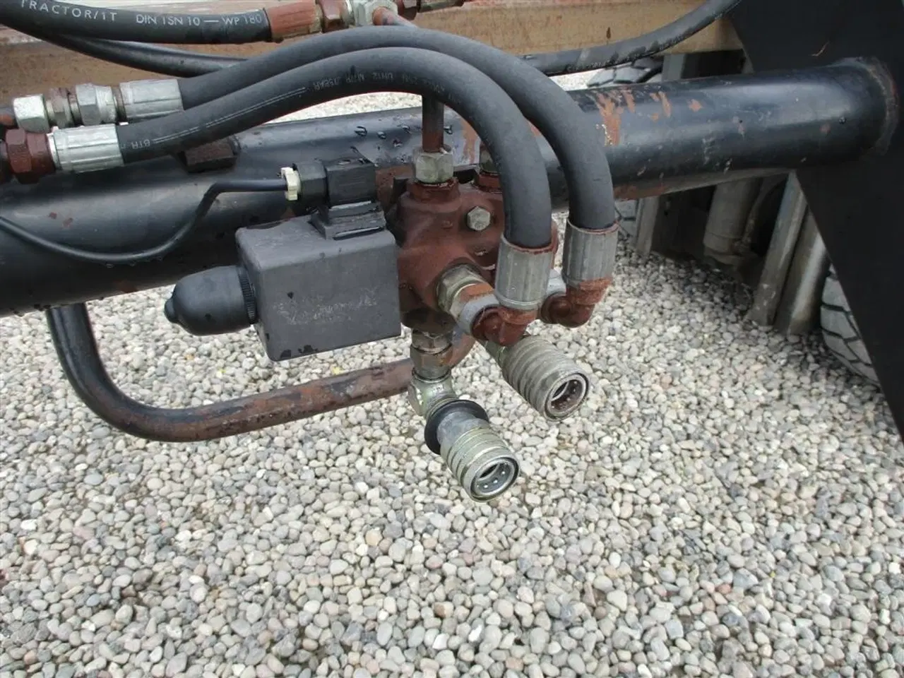 Billede 11 - RIKO med beslag og komplet hydraulik sæt samt skovl.