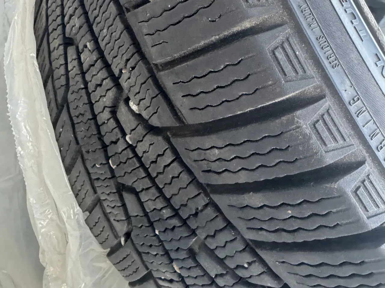 Billede 2 - Rial 19” fælge med vinterdæk - 5x114