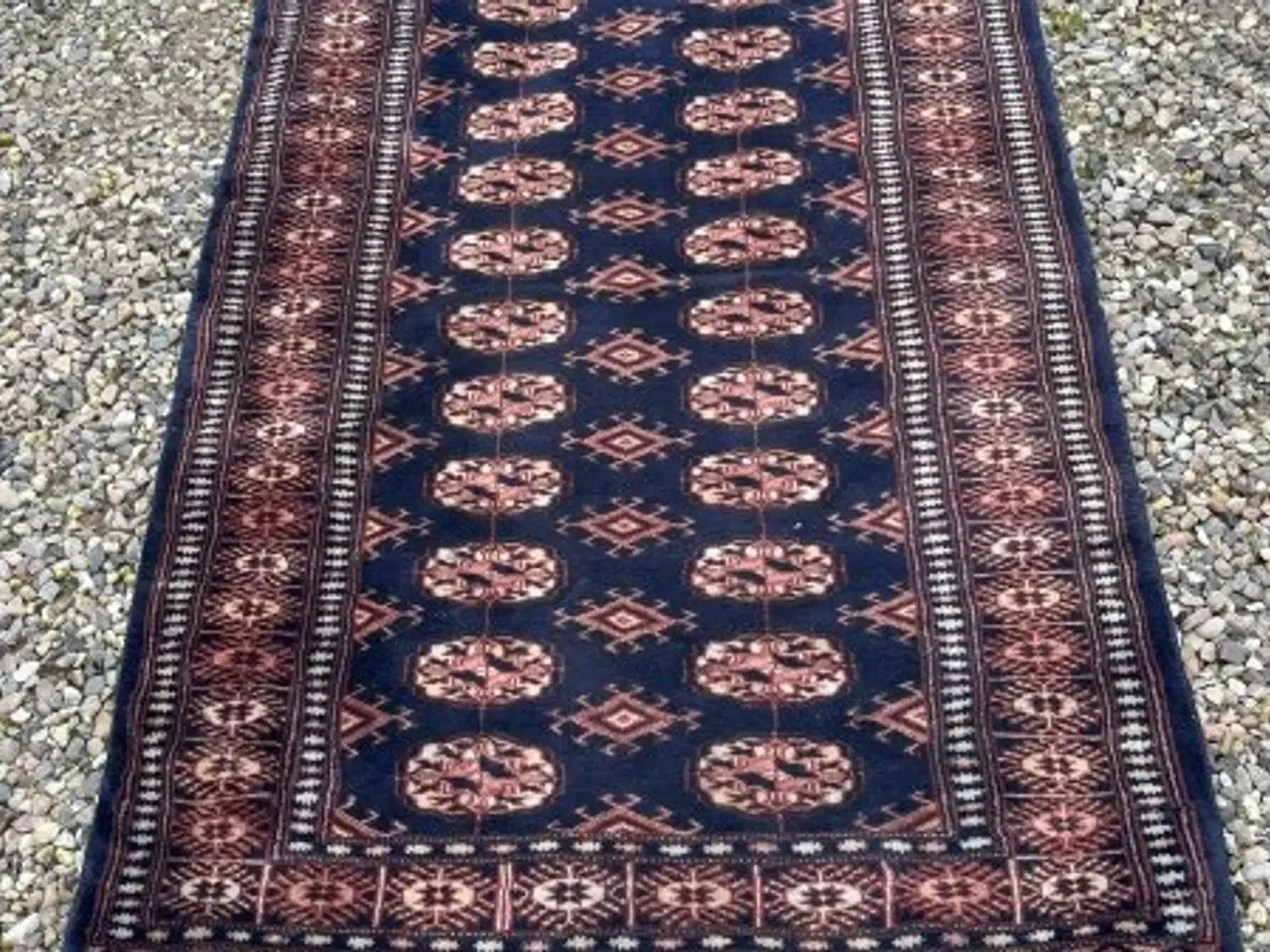 Billede 1 - Ægte tæppe Bochara , blå , 420,- kr 