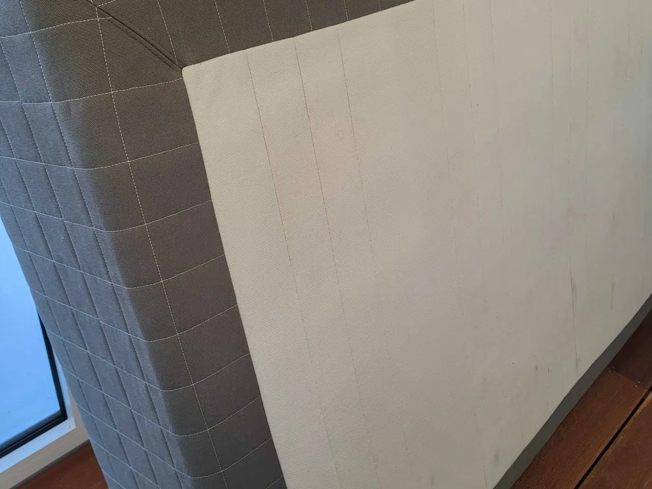 Billede 2 - Boxmadras IKEA 200X120