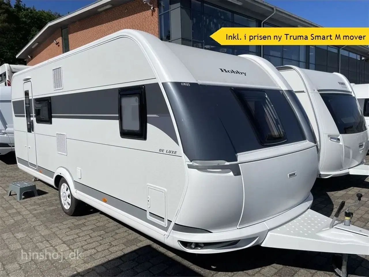 Billede 1 - 2023 - Hobby De Luxe 560 KMFe   Hobby 560 KMFe med dobbeltseng og 3 køjer fra Hinshøj Caravan A/S