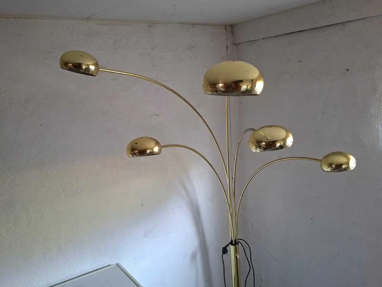 Billede 1 - Retro guldlampe sælges