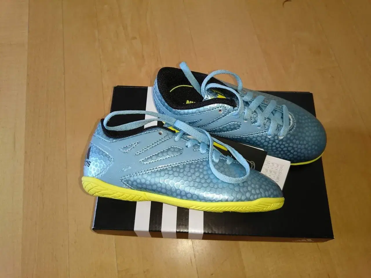 Billede 1 - Nye Adidas Messi sportssko. Str 28