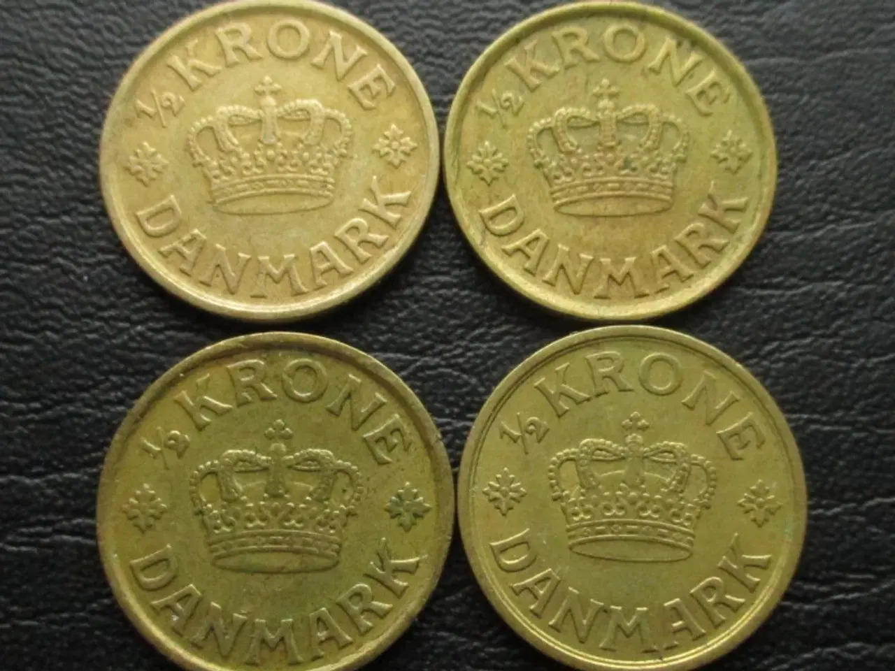 Billede 2 - Danmark 1/2 kroner 1924-1940 Chr. X 4 forskellige
