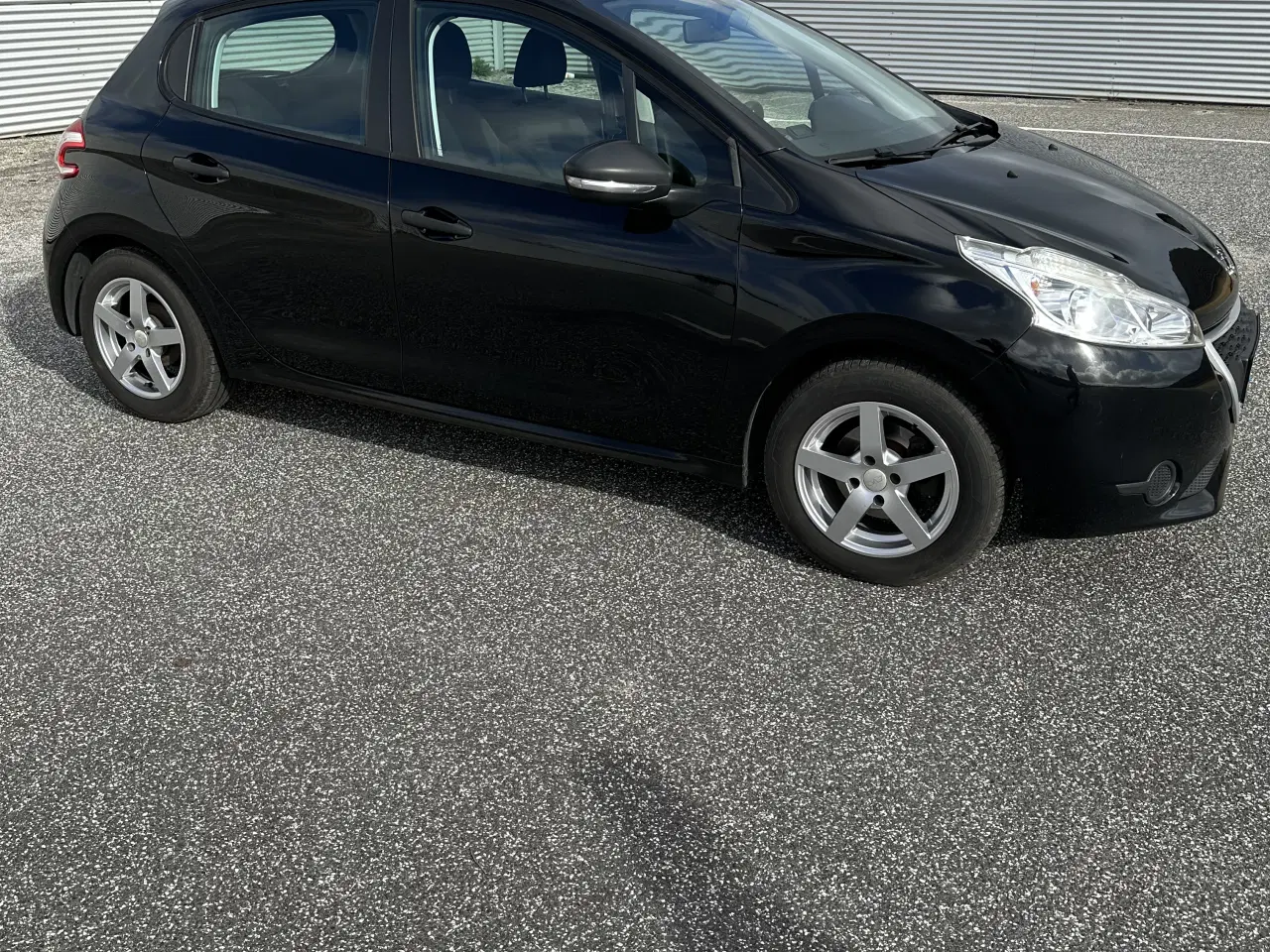 Billede 3 - Peugoet 208 1,0 vti nyrenoveret motor og nysynet