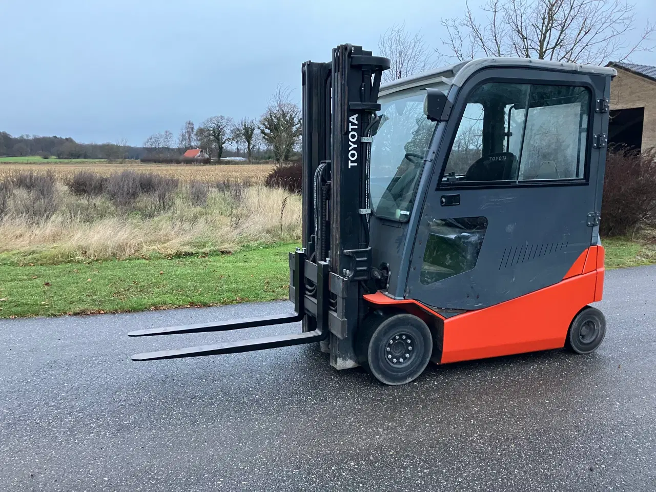 Billede 1 - Toyota El 2500 KG