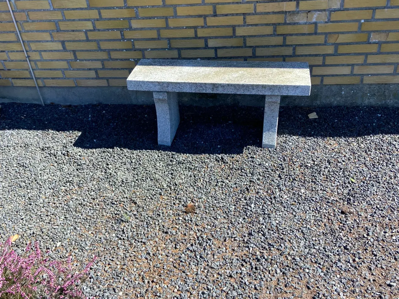 Billede 1 - Fin Granit Havebænk.