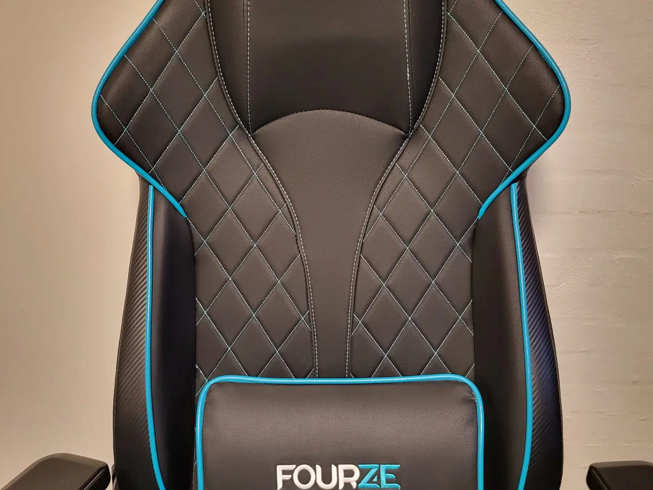 Billede 1 - Flot gamerstol