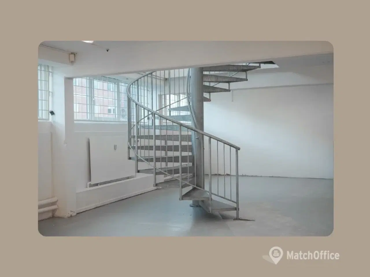 Billede 6 - Rummeligt lager med to indgangsporte og central beliggenhed i Herlev