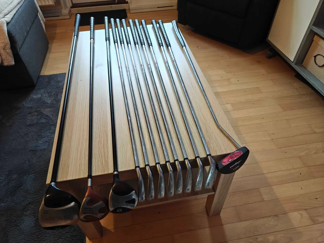 Billede 1 - Wilson Deep Red Titanium Golfkølle sæt 