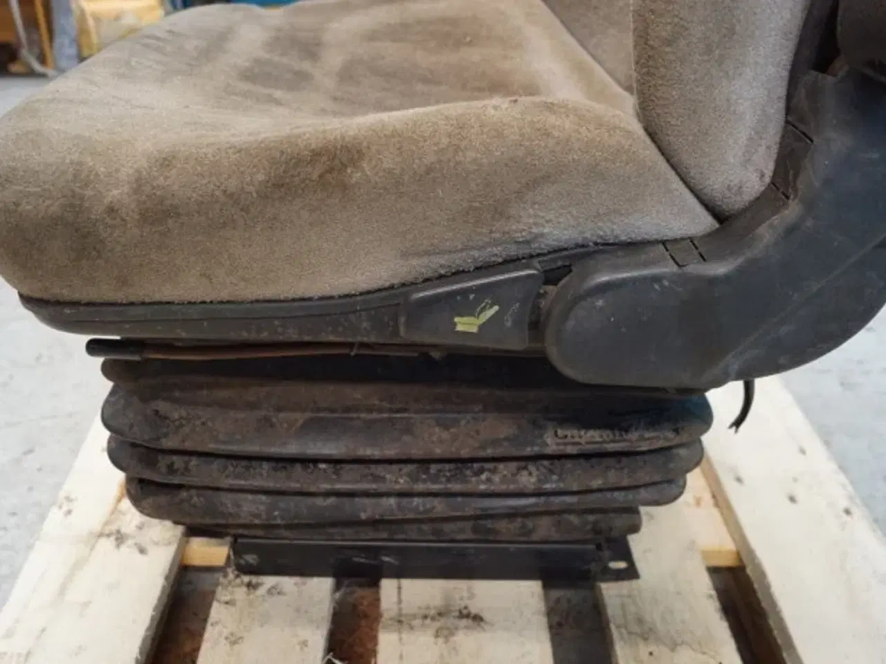 Billede 10 - Massey Ferguson 32 Sæde