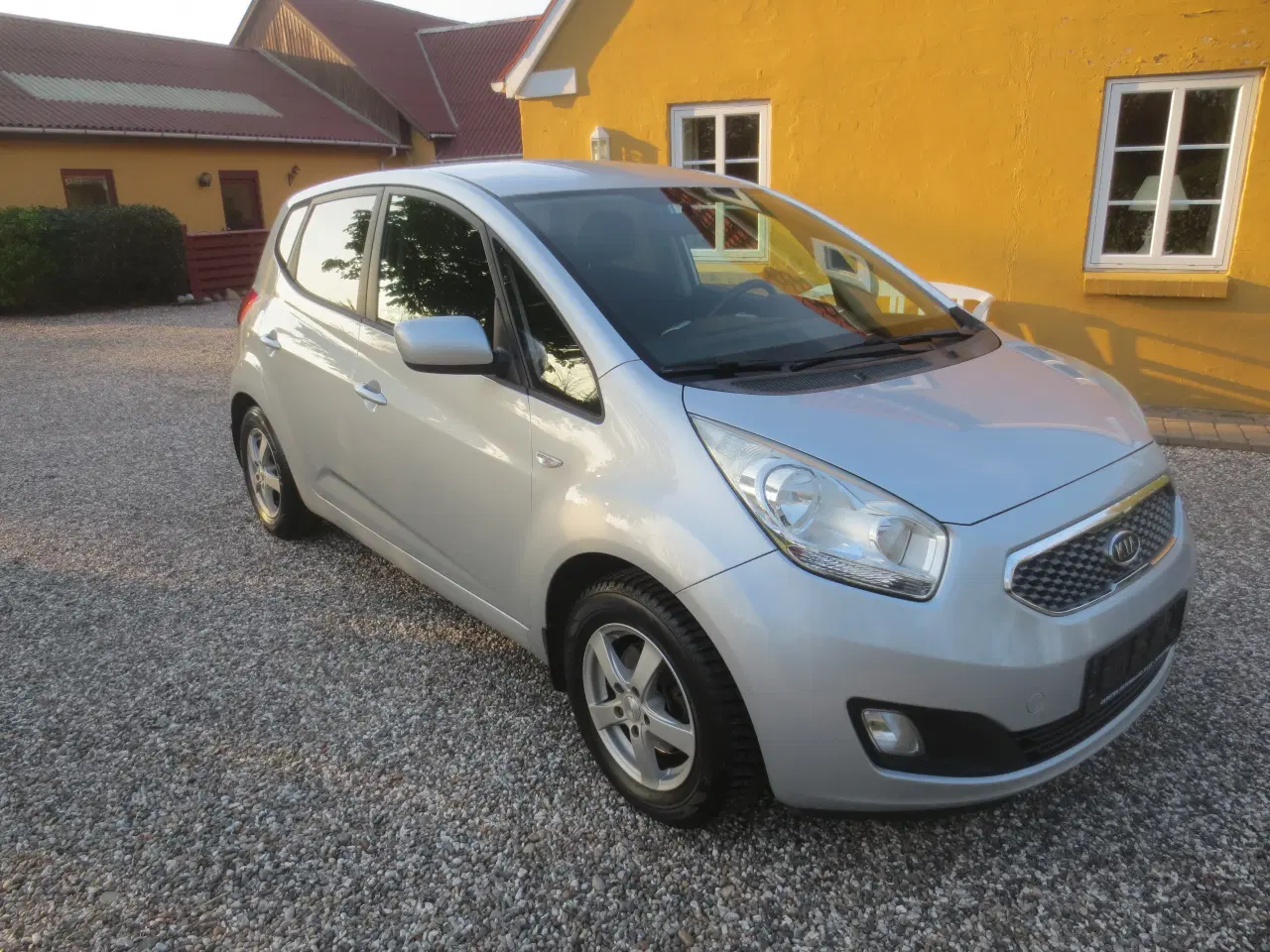 Billede 3 - Kia Venga 1.4 i 90 Hk År 2010. Nysynet 