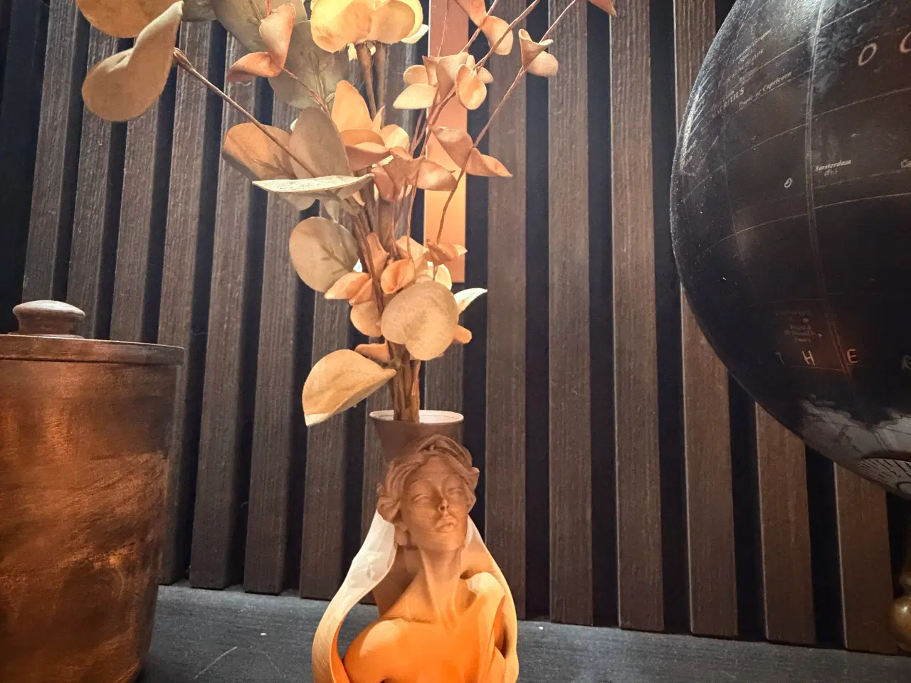 Billede 1 - Kunstnerisk Vase – Moderne Buste