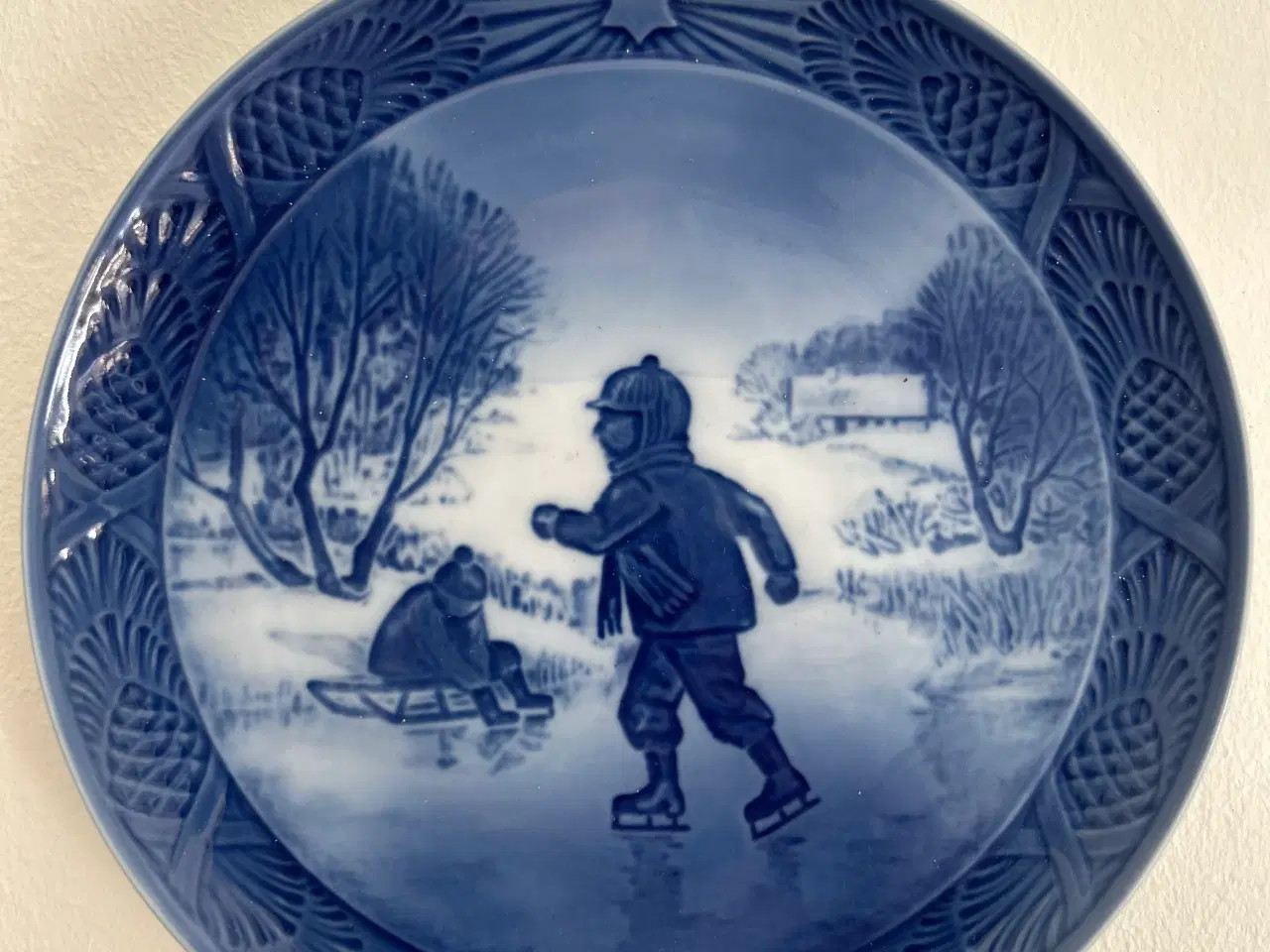 Billede 9 - Royal Copenhagen vinterplatter – Kai Lange – 1. so