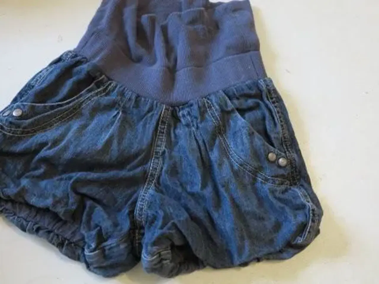 Billede 8 - bukser, shorts, jakke, bluse 4 år 
