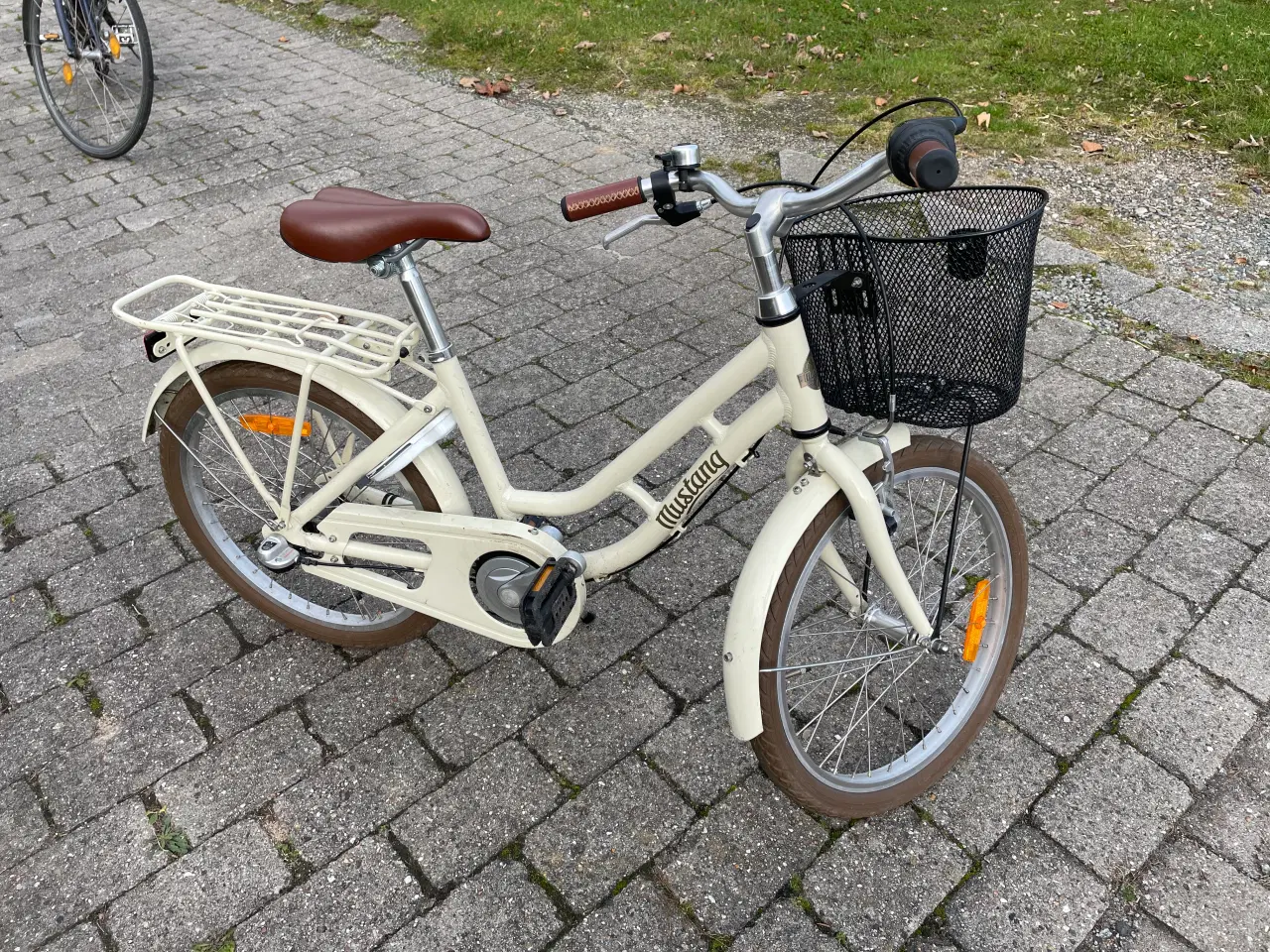 Billede 1 - Pigecykel Mustang 20" med 3 gear