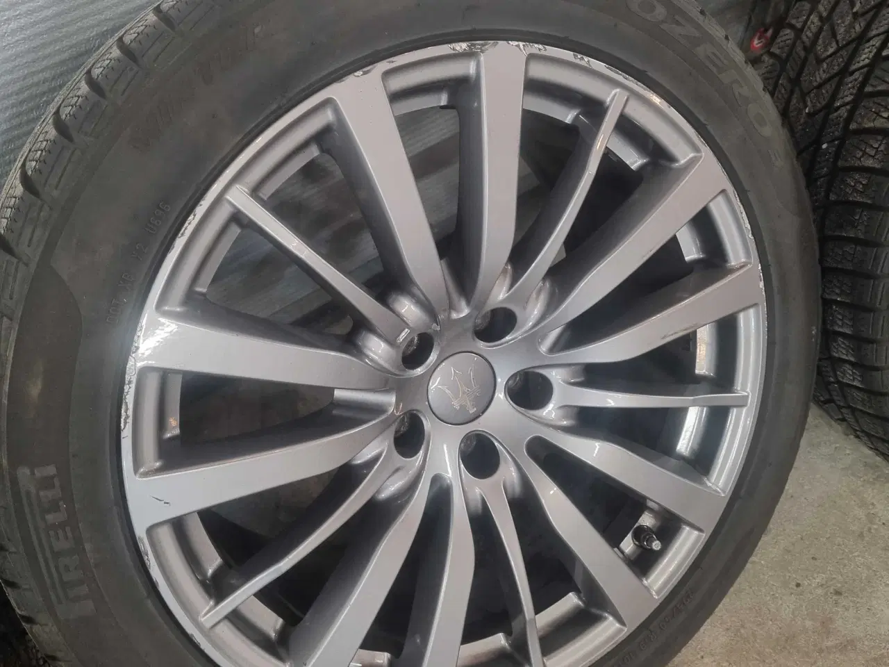 Billede 4 - 5x114,3 19" Maserati med Firelli Vinterdæk 
