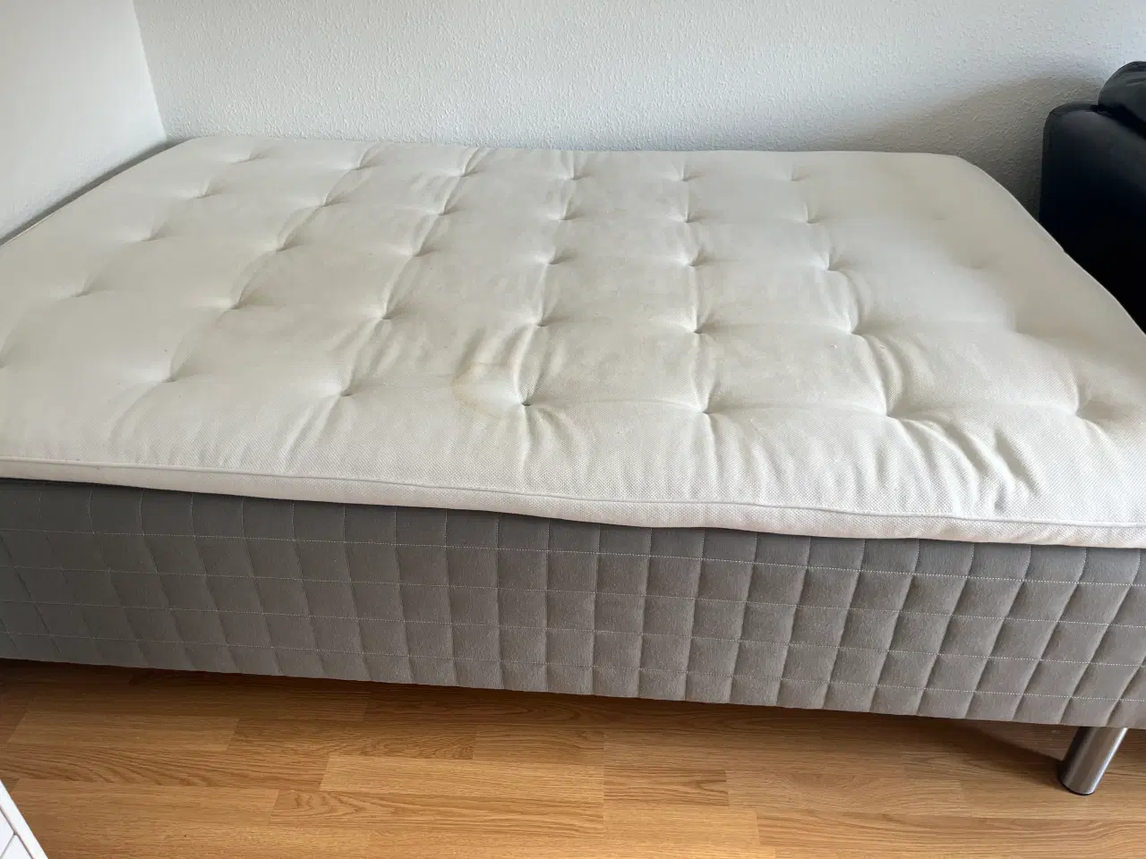 Billede 2 - Boksseng 140x200 cm.