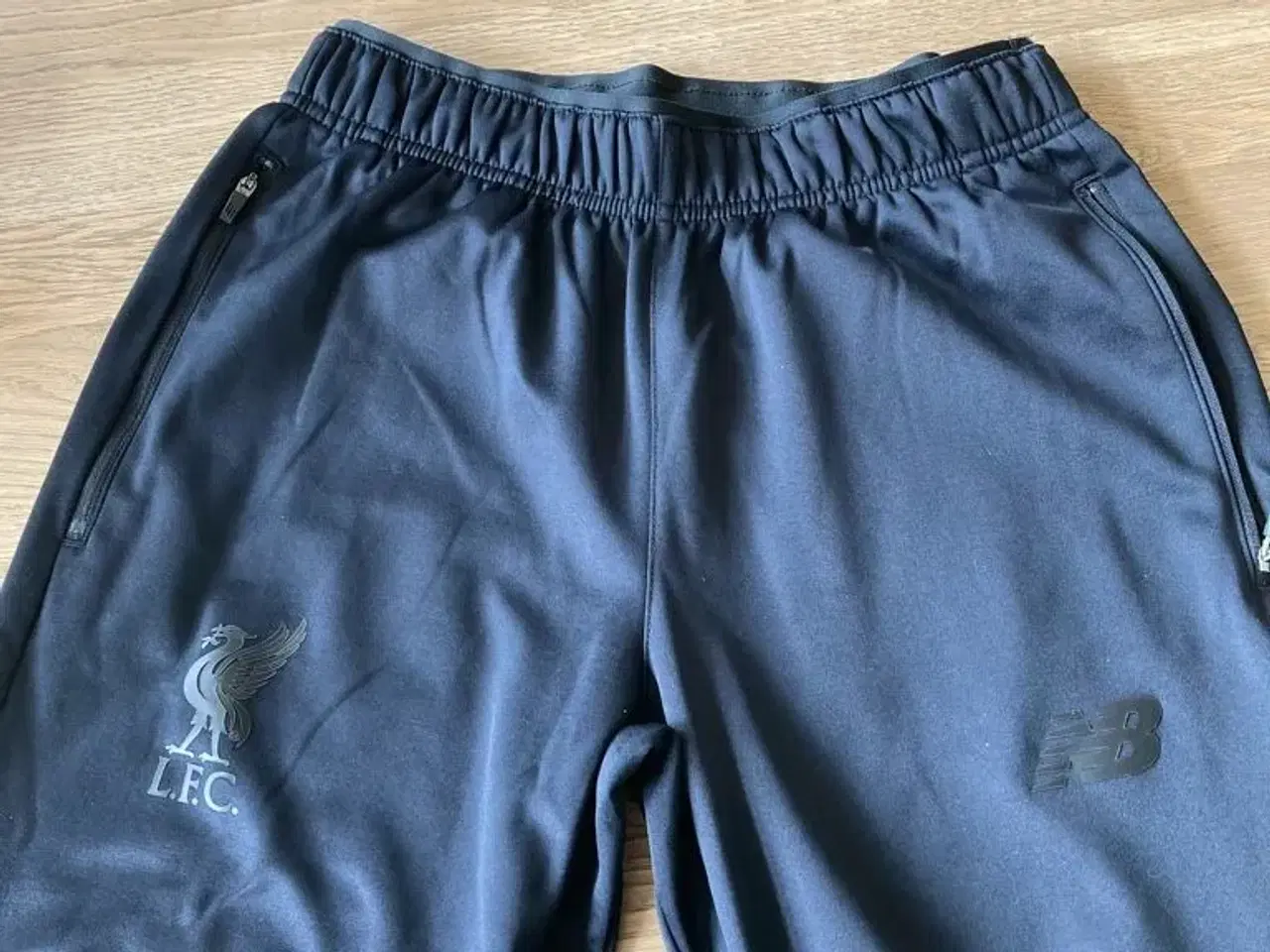 Billede 2 - Liverpool FC pants str. S