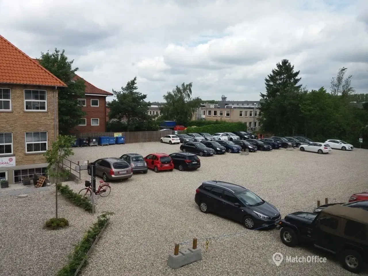 Billede 22 - Autentisk - Totalrenoveret – 201-741 kvm - God parkering lige bag ejendommen.  