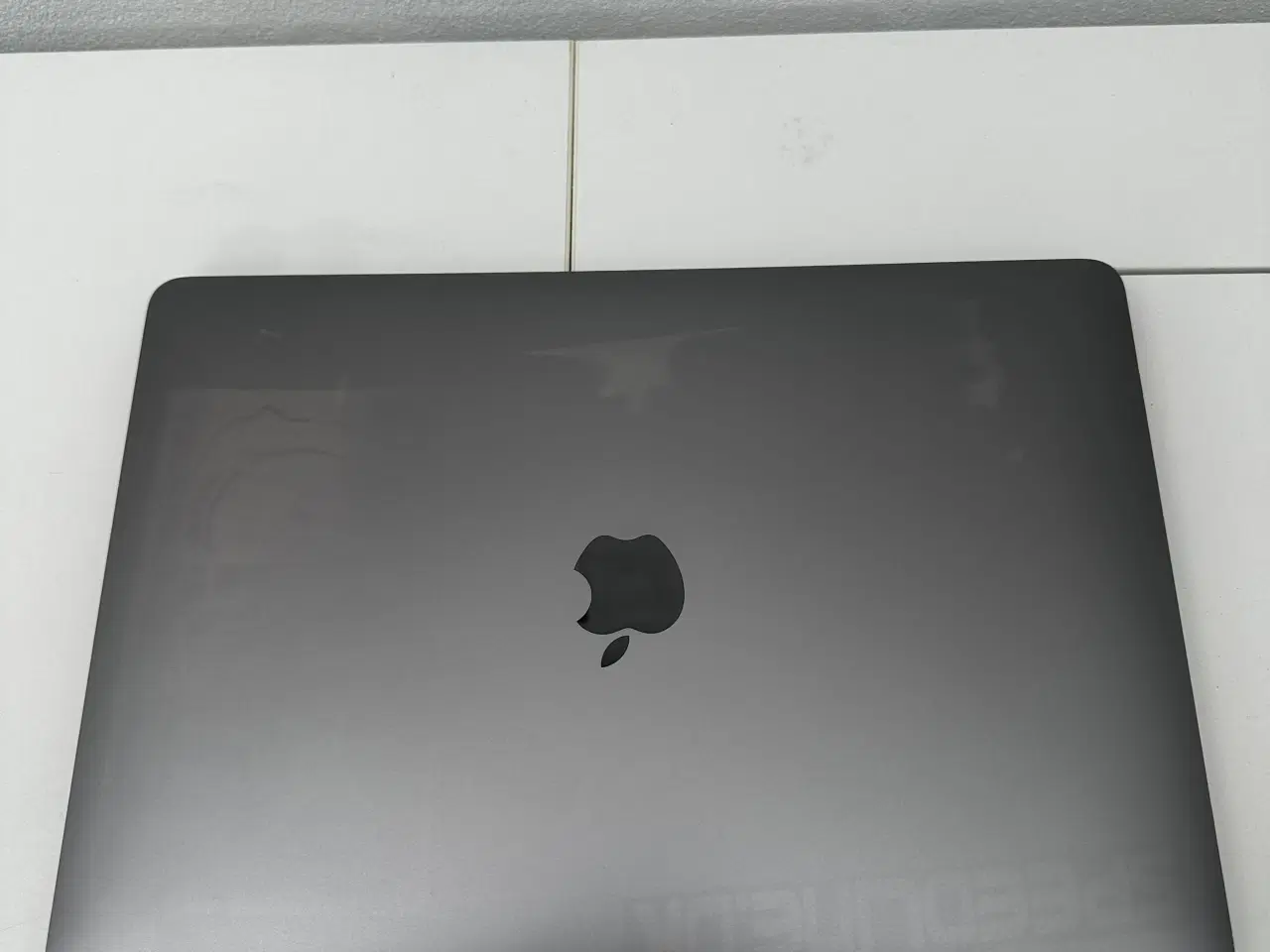 Billede 3 - MacBook Air 13” 2019 Space Grey(nyt batteri)