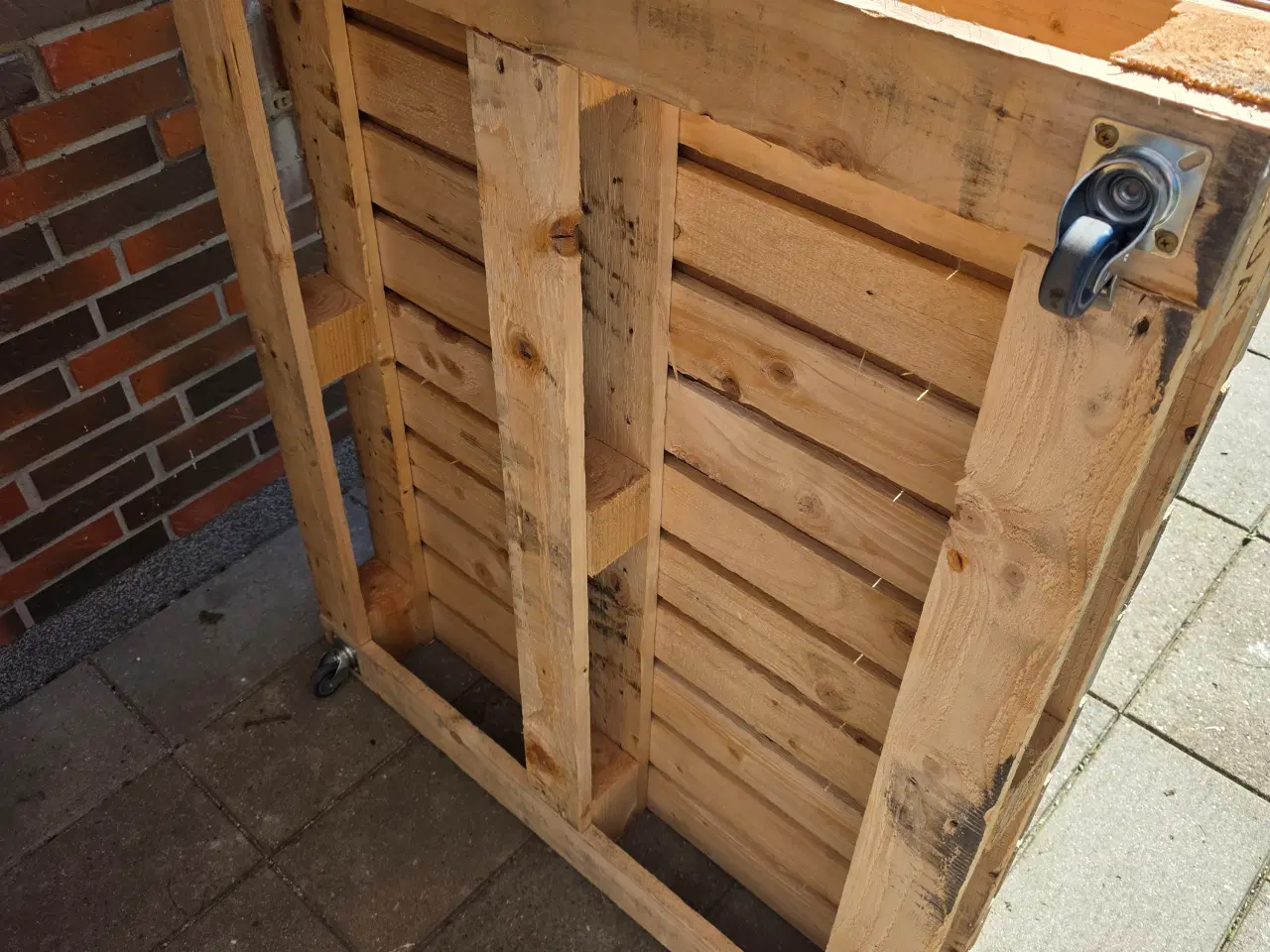 Billede 2 - 120x100 Møbelhund Paller – lager haves