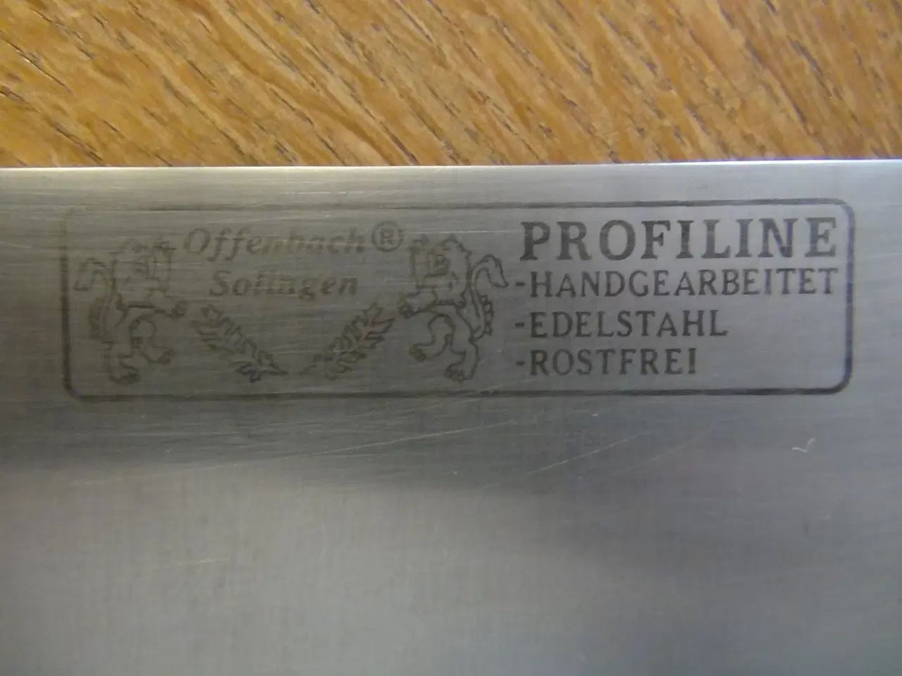 Billede 2 - Køkkenknive med strygestål.