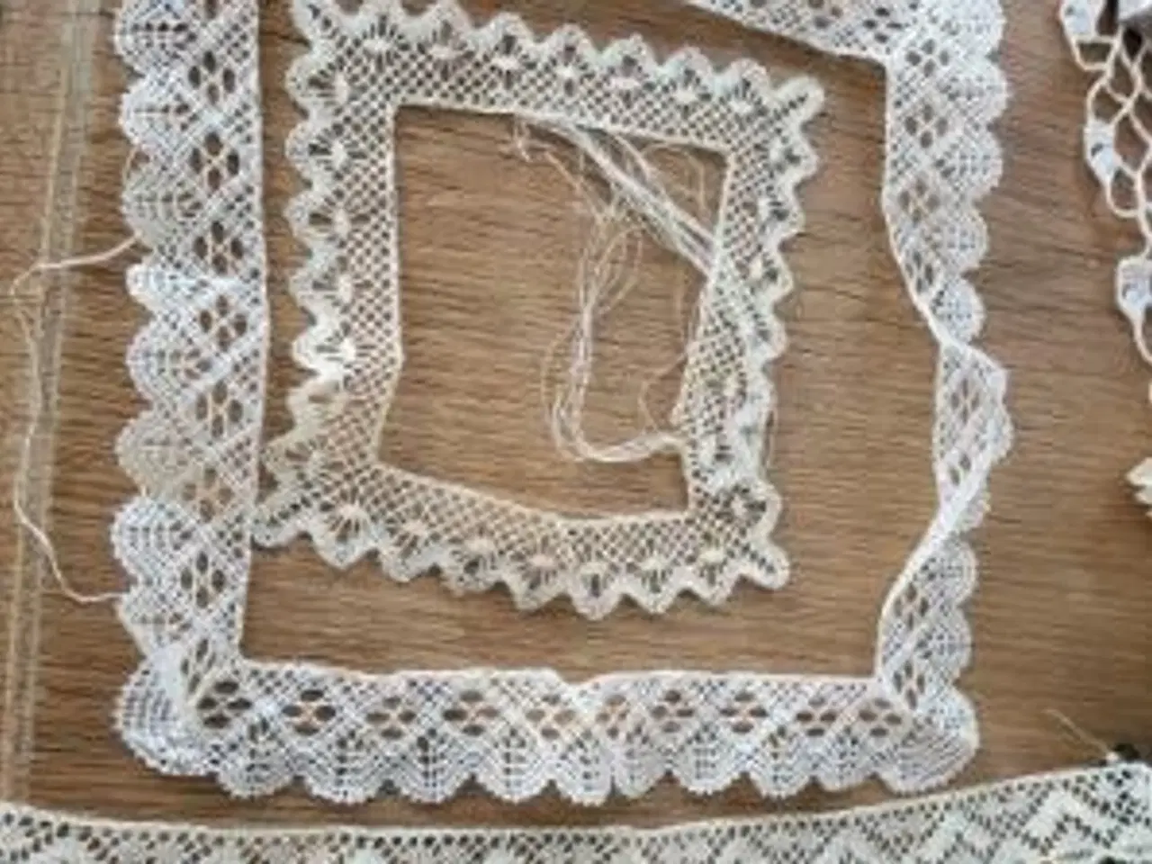 Billede 7 - Kniplebræt og tilbehør