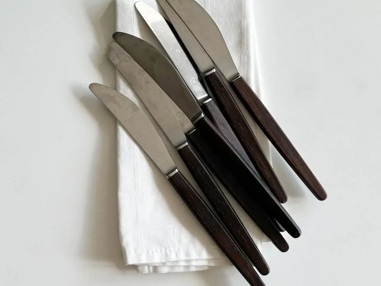 Billede 1 - Tias Eckhoff, Lundtofte knive m træskaft, 7 stk samlet