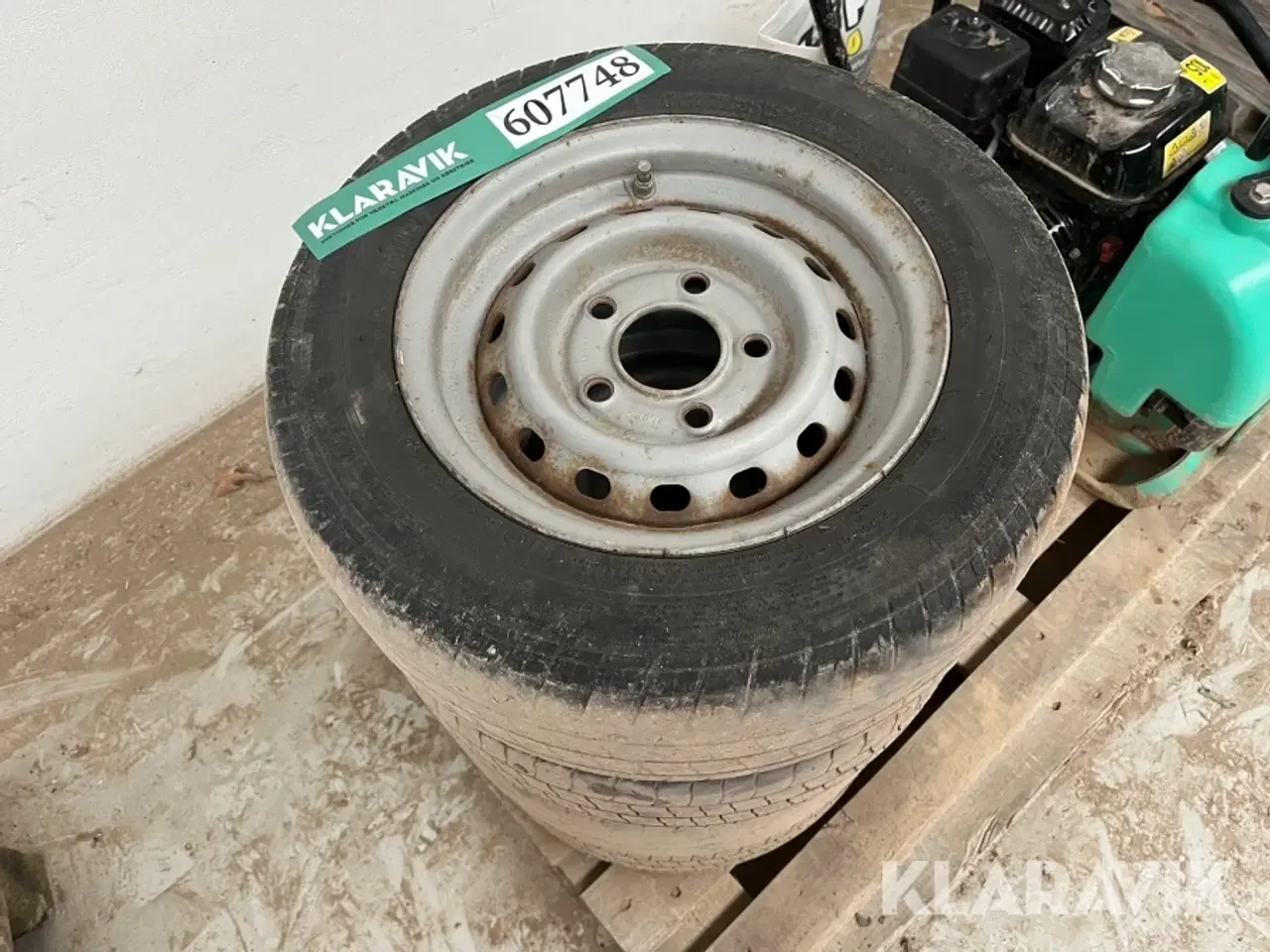 Billede 3 - Dæk fra maskintrailer 185/60R12 - 4 styk