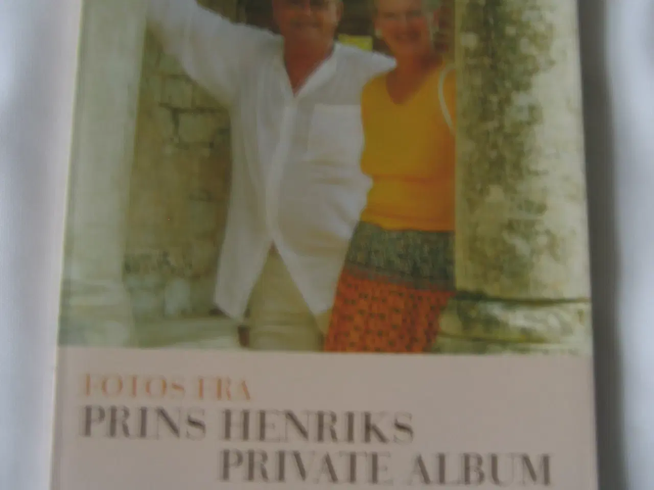 Billede 2 - 3 bøger om dronning Margrethe og prins Henrik