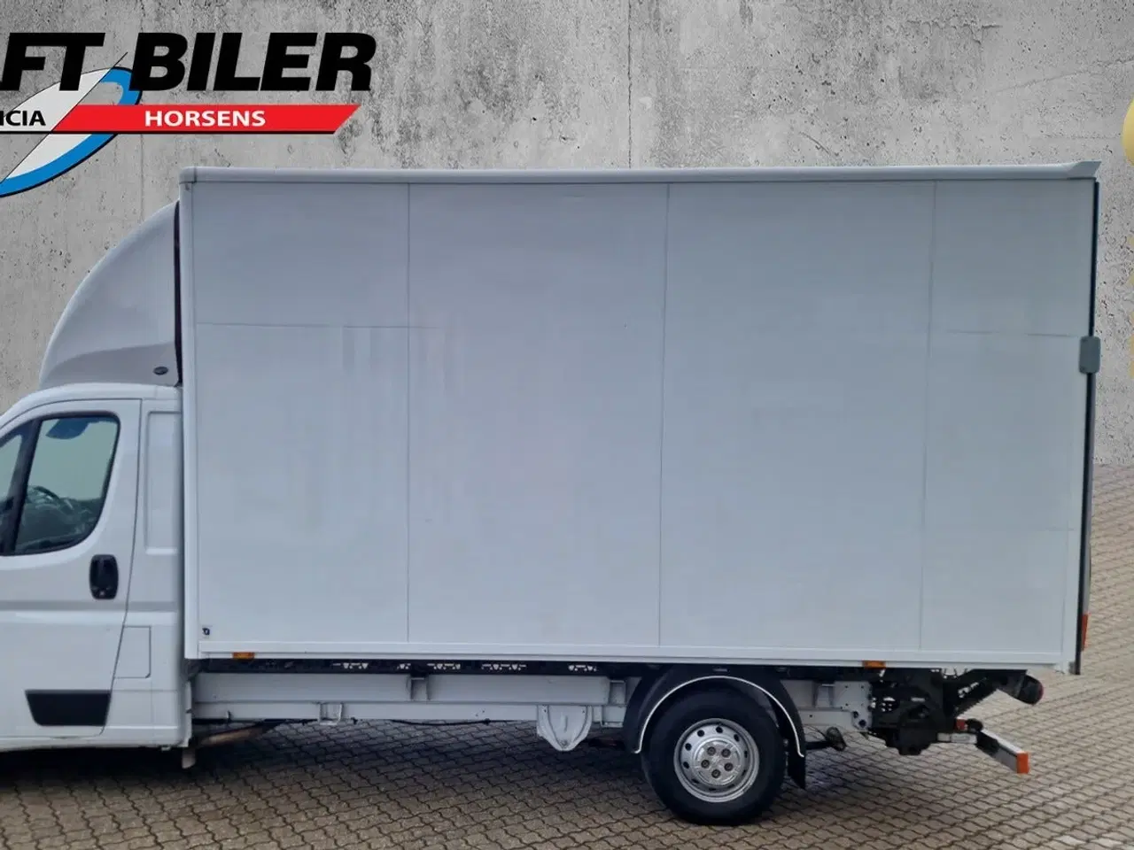 Billede 2 - Peugeot Boxer 335 2,2 BlueHDi 140 L3 Alukasse m/lift