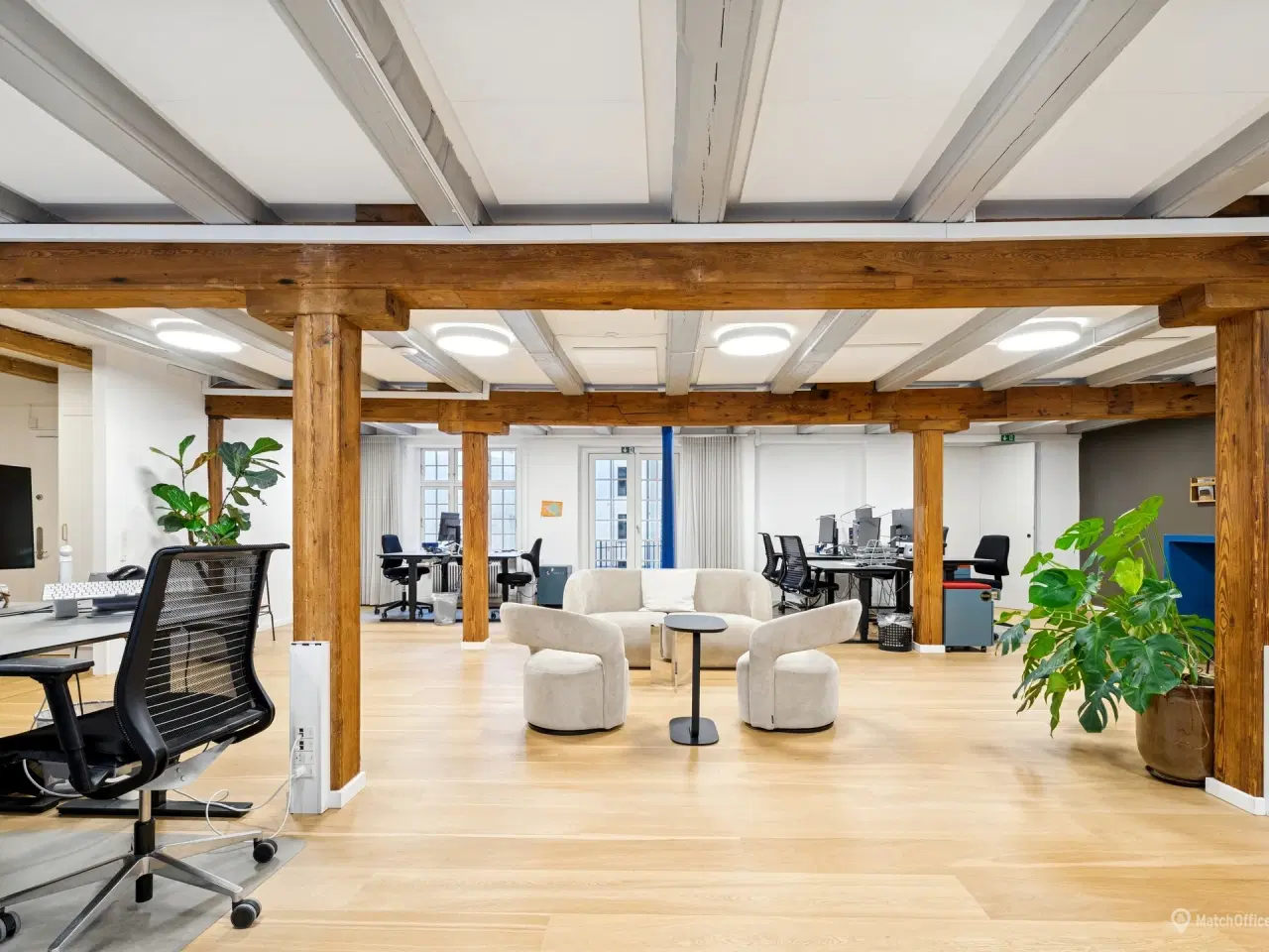 Billede 10 - Byens Bedste Baghus med rigtig kongelig nabo