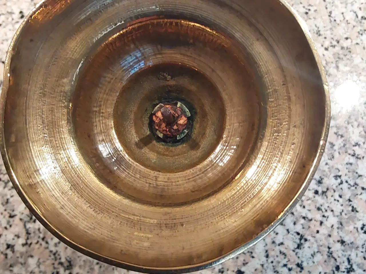 Billede 1 - Messinglystager i messing 2 stk. Meget gamle.