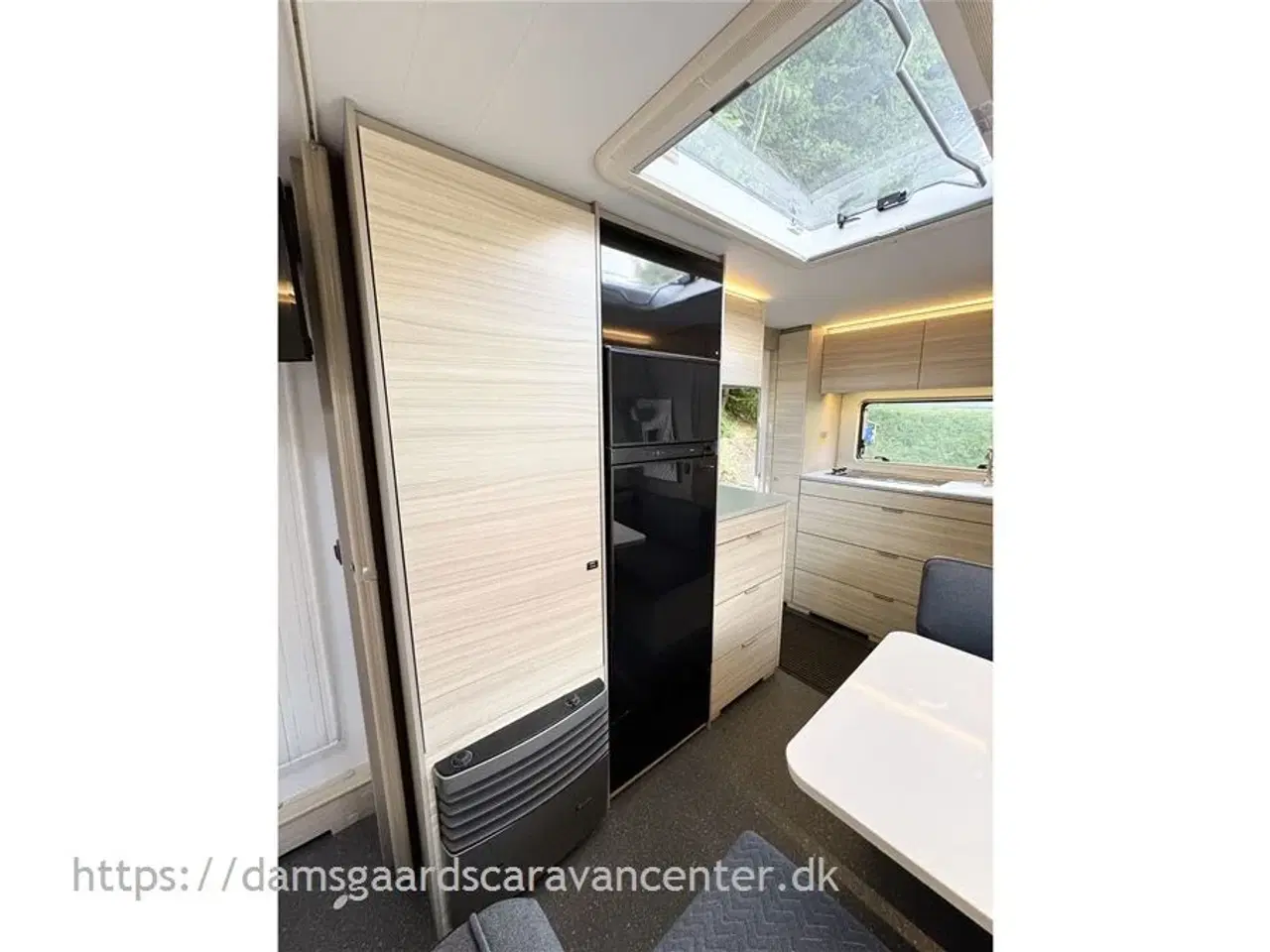 Billede 17 - 2021 - Adria Altea 542 PH   Queensbed-Gulvtemp.-Mover-Telt