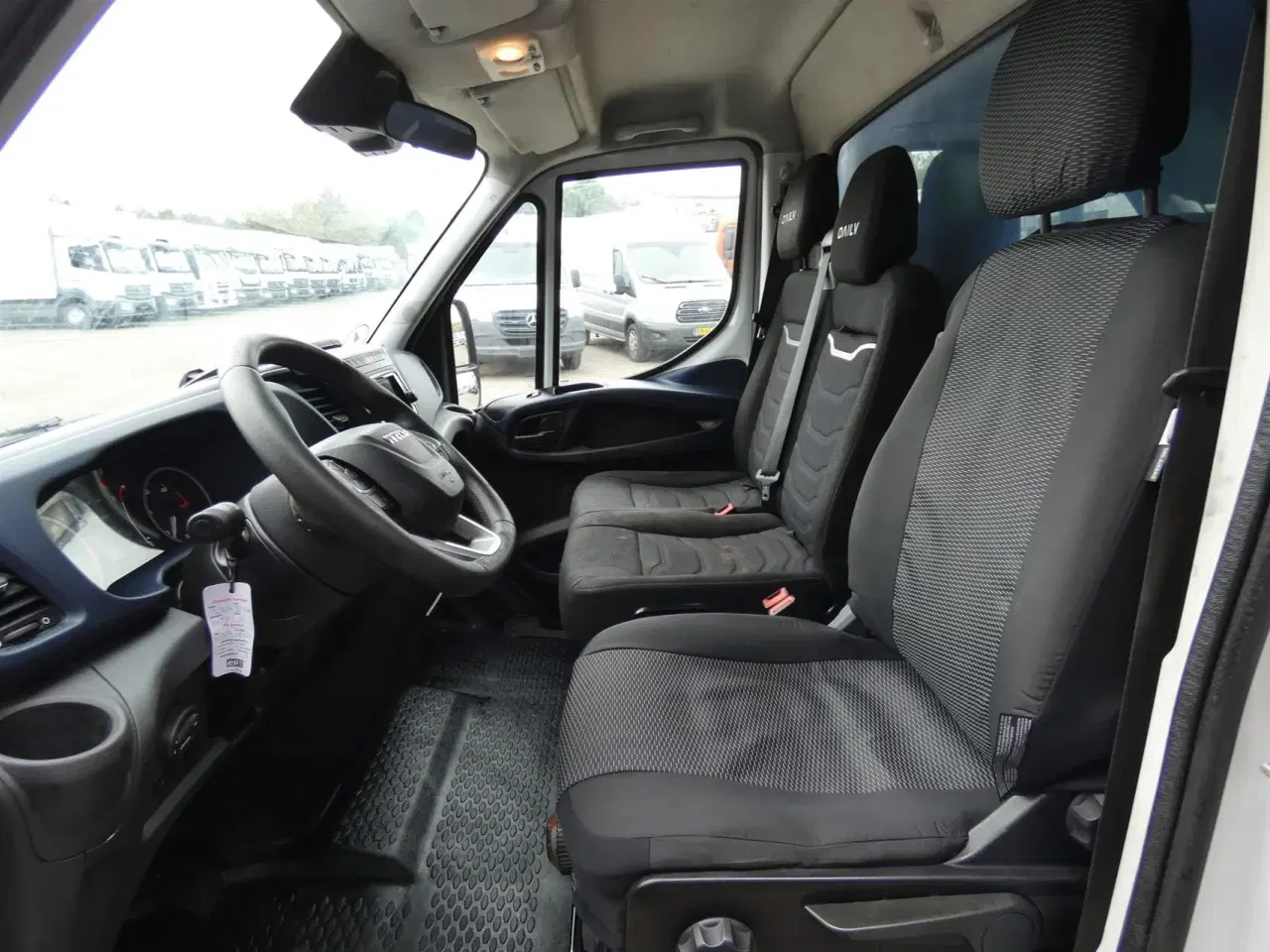 Billede 9 - Iveco Daily 35S16 4100mm 2,3 D 156HK Ladv./Chas. 8g Aut.