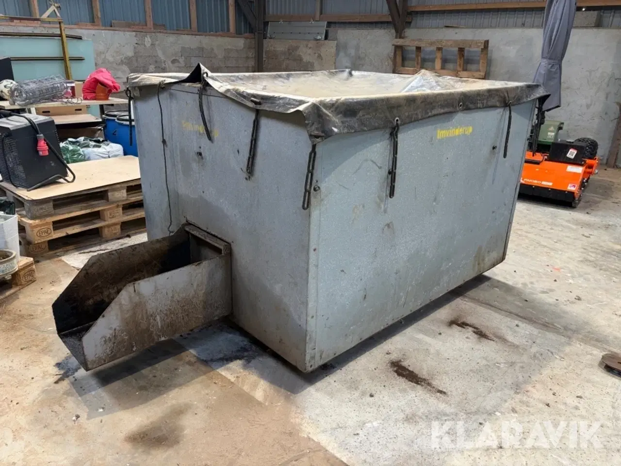 Billede 1 - Asfaltkasse Djeld Smede isoleret