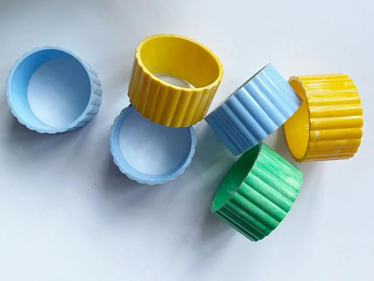 Billede 3 - Retro plastservietringe, 6 stk samlet