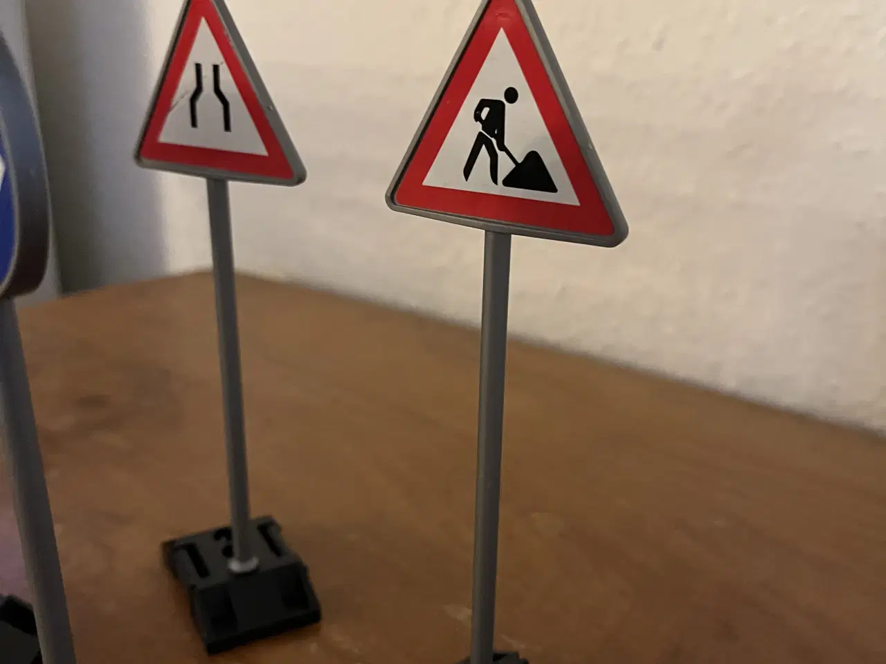 Billede 3 - Bruder vejskilte