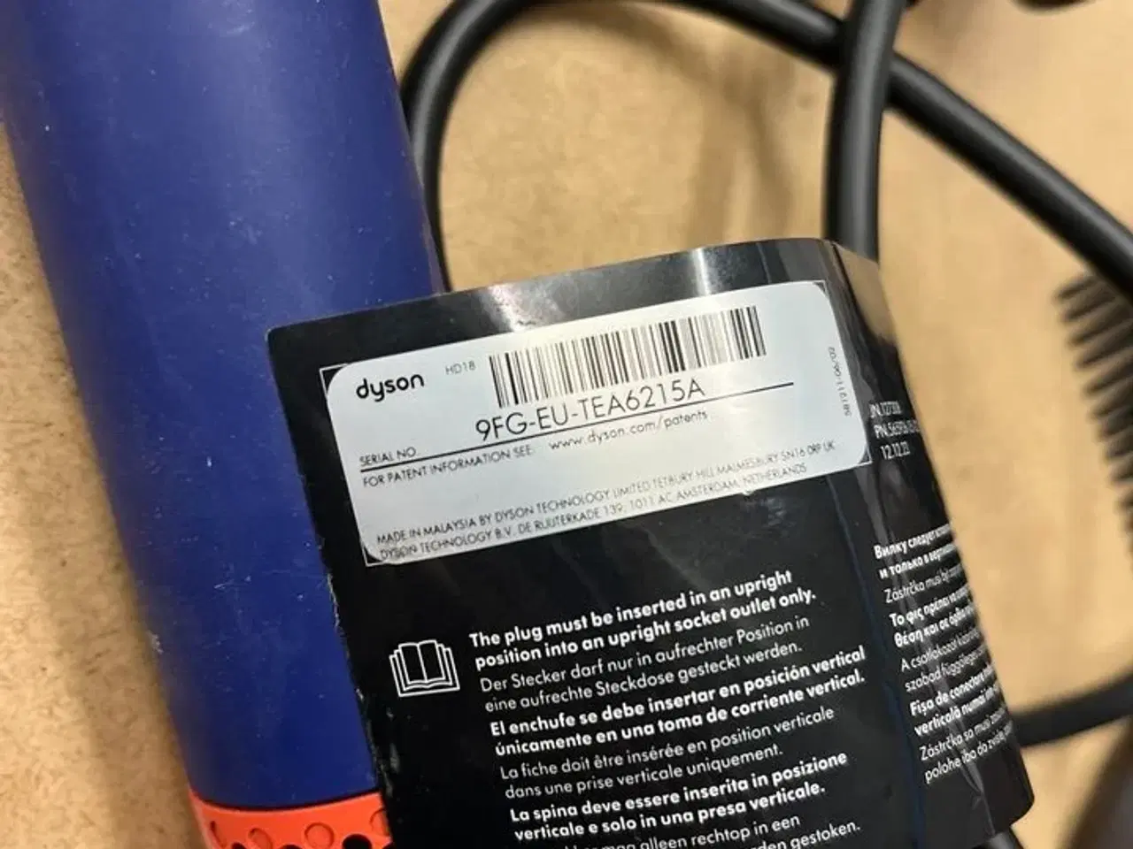 Billede 4 - 2 Stk. Hårtørrer DYSON +  Hårtrimmer PANASONIC  + Tilbehør