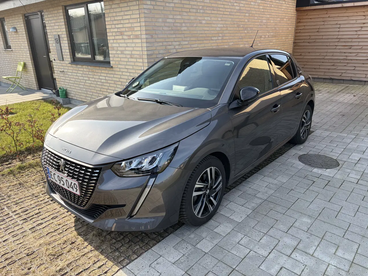 Billede 1 - Peugeot 208 1,2 puretech allure 100hk